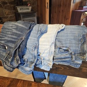 4 pairs womens American eagle skinny jeans